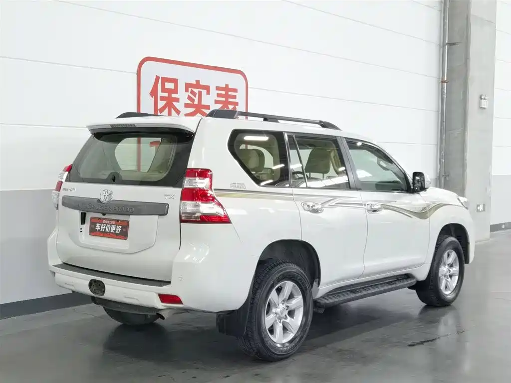 Toyota Land Cruiser Prado 2016 2.7L AT Luxury