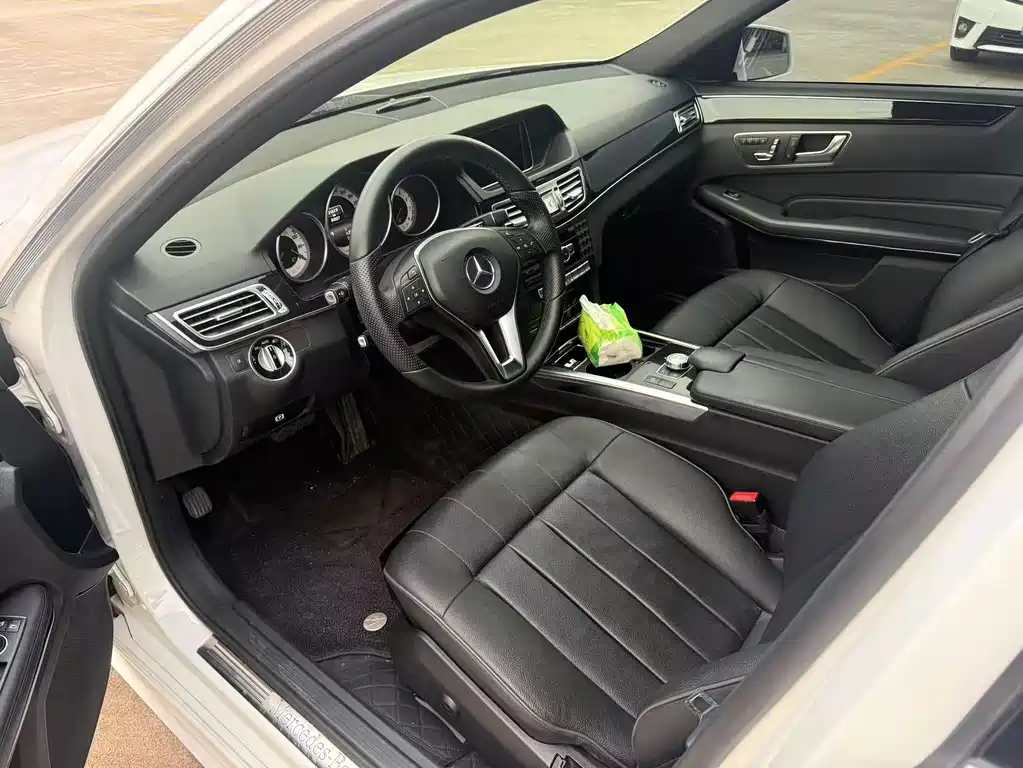 Mercedes-Benz E-Class — миниатюра 4