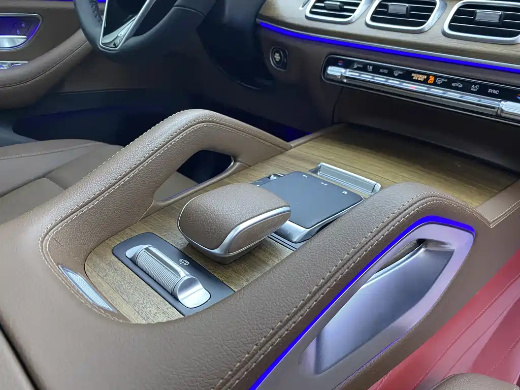 Mercedes-Benz GLE (Import) — миниатюра 17