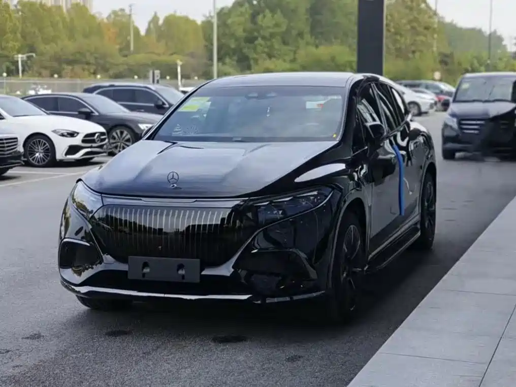 Mercedes-Benz EQS SUV