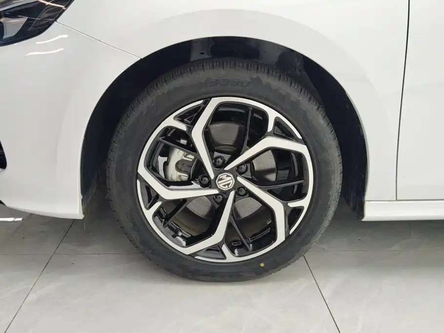 MG MG5 — миниатюра 6