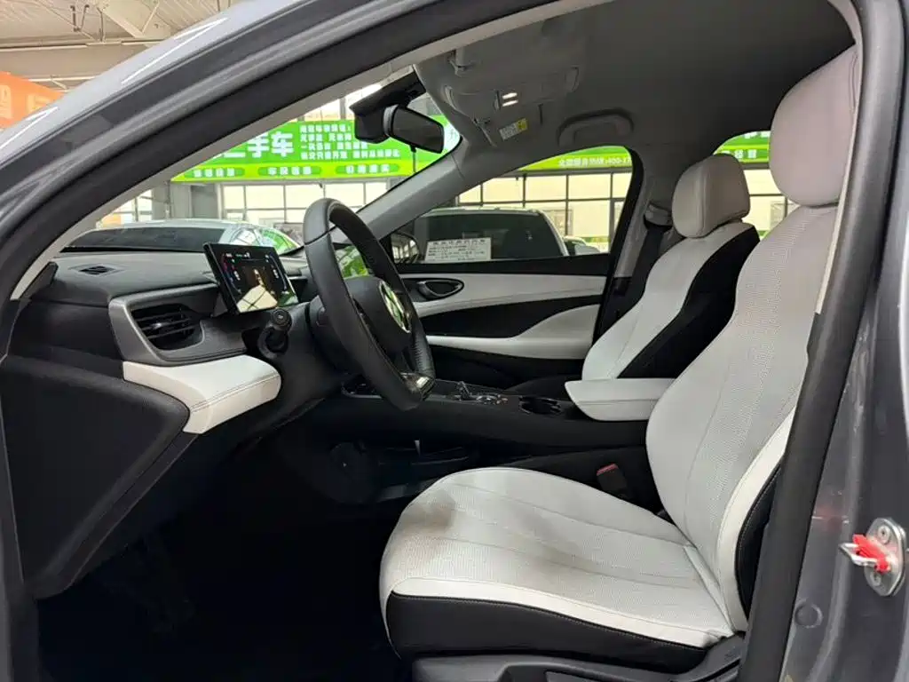 BYD Seal 05 DM-i — миниатюра 4