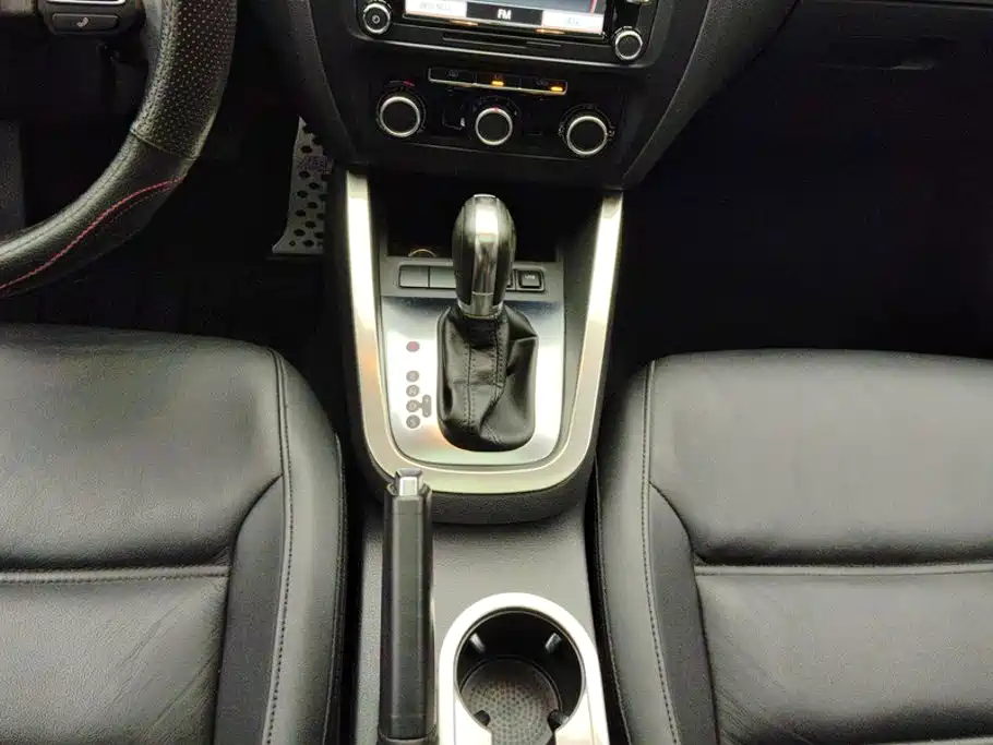 Volkswagen Sagitar — миниатюра 16