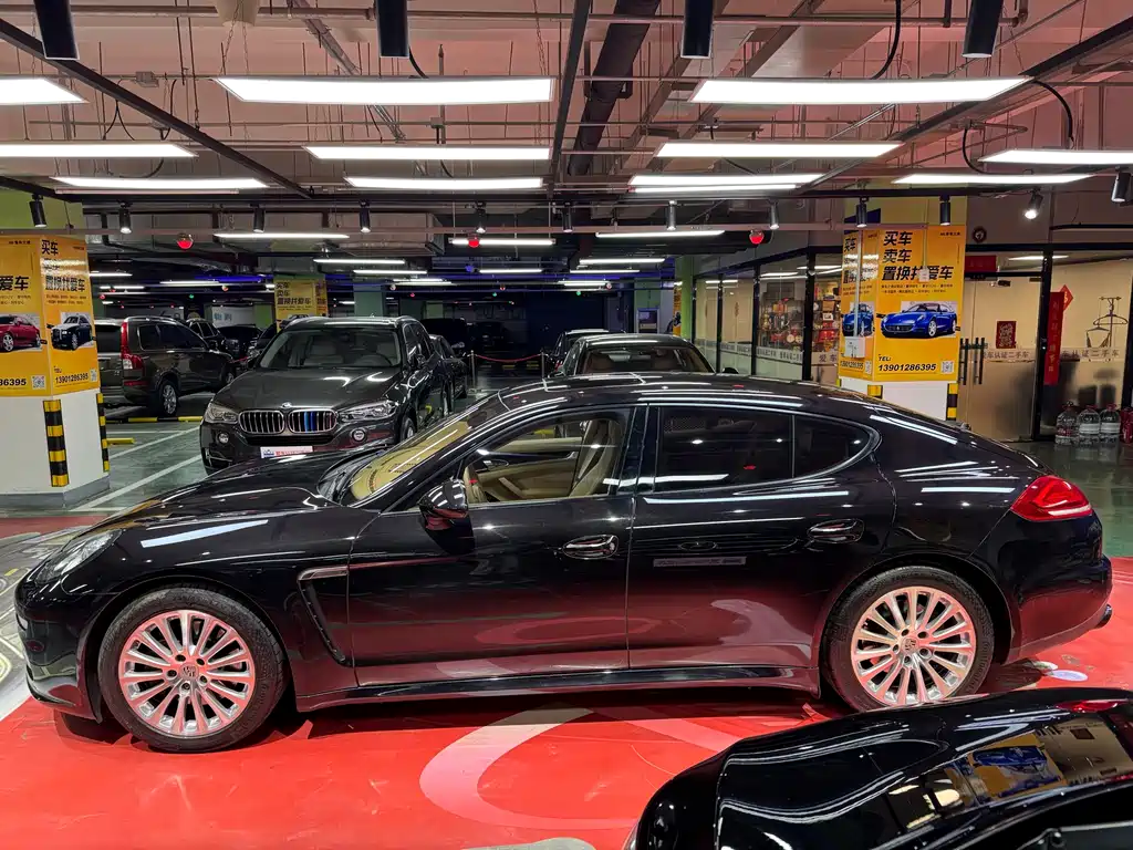 Porsche Panamera 2014 Panamera 4 3.0T