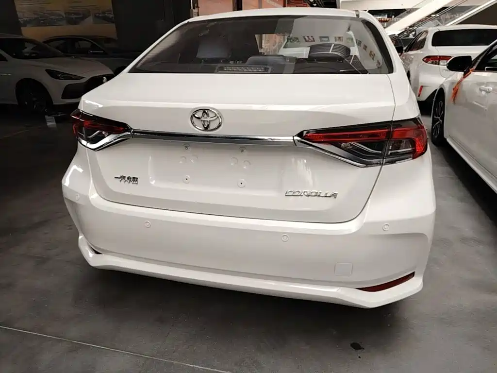 Toyota Corolla — миниатюра 6