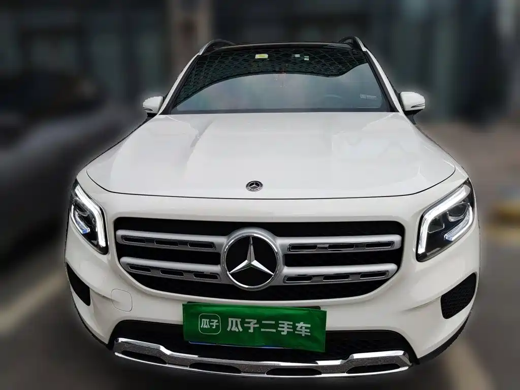 Mercedes-Benz GLB — миниатюра 24