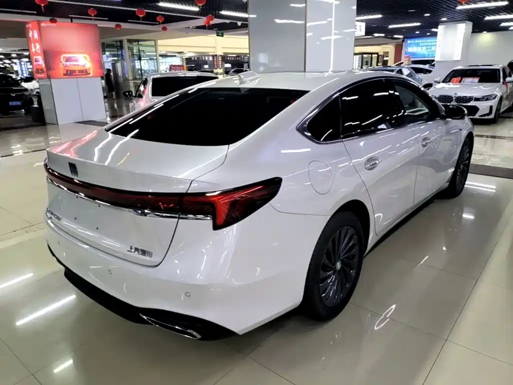 Buick LaCrosse — миниатюра 7