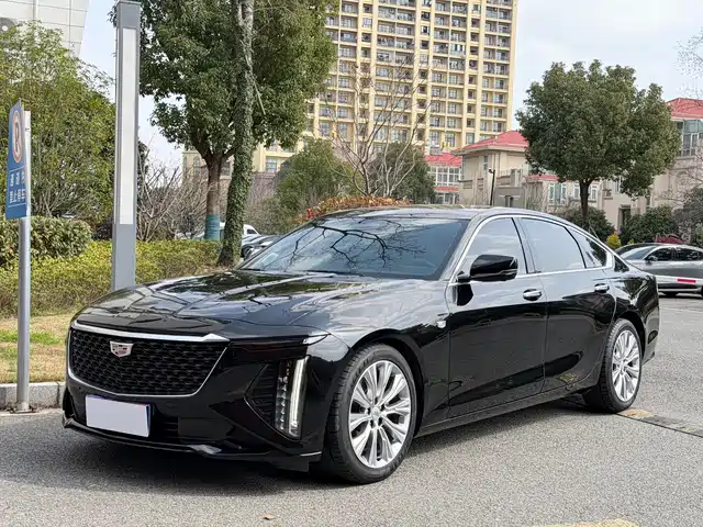 CADILLAC CT6