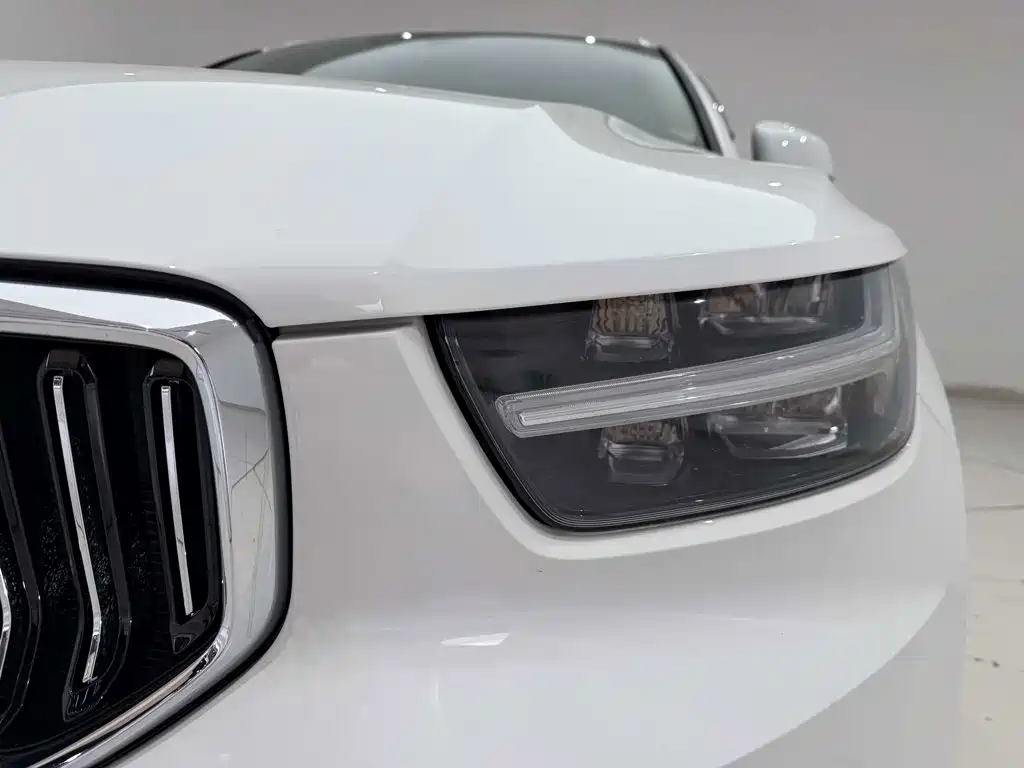 Volvo XC40 — миниатюра 8