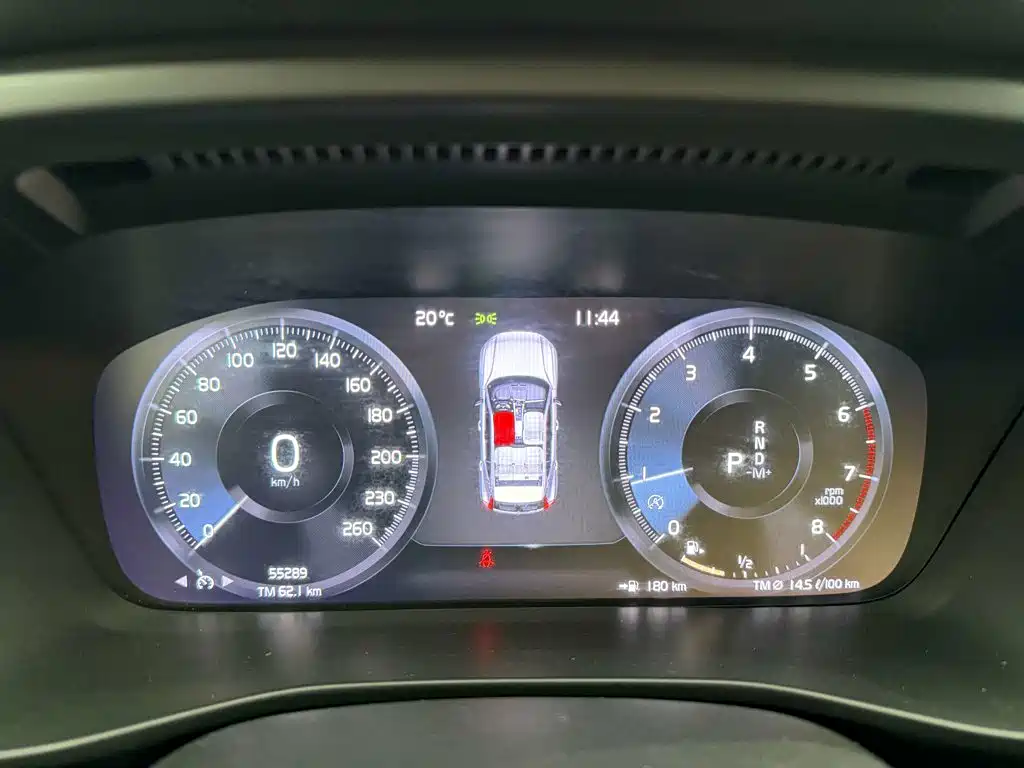 Volvo XC40 — миниатюра 14