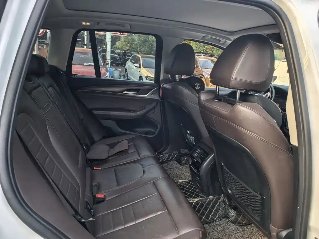 BMW X3 — миниатюра 5