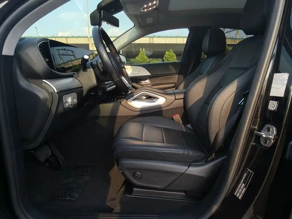Mercedes-Benz GLE New Energy — миниатюра 13