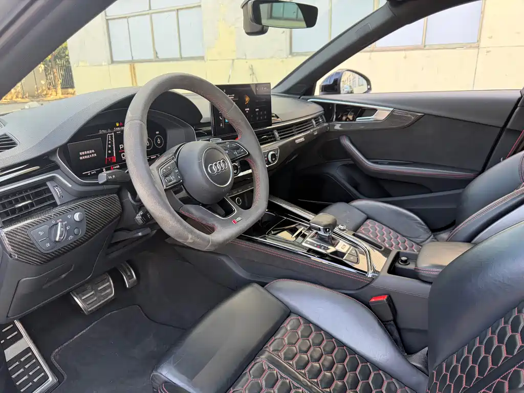 Audi RS 4 — миниатюра 8