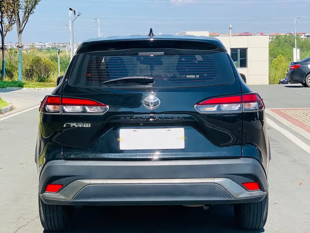 Toyota Frontlander — миниатюра 8