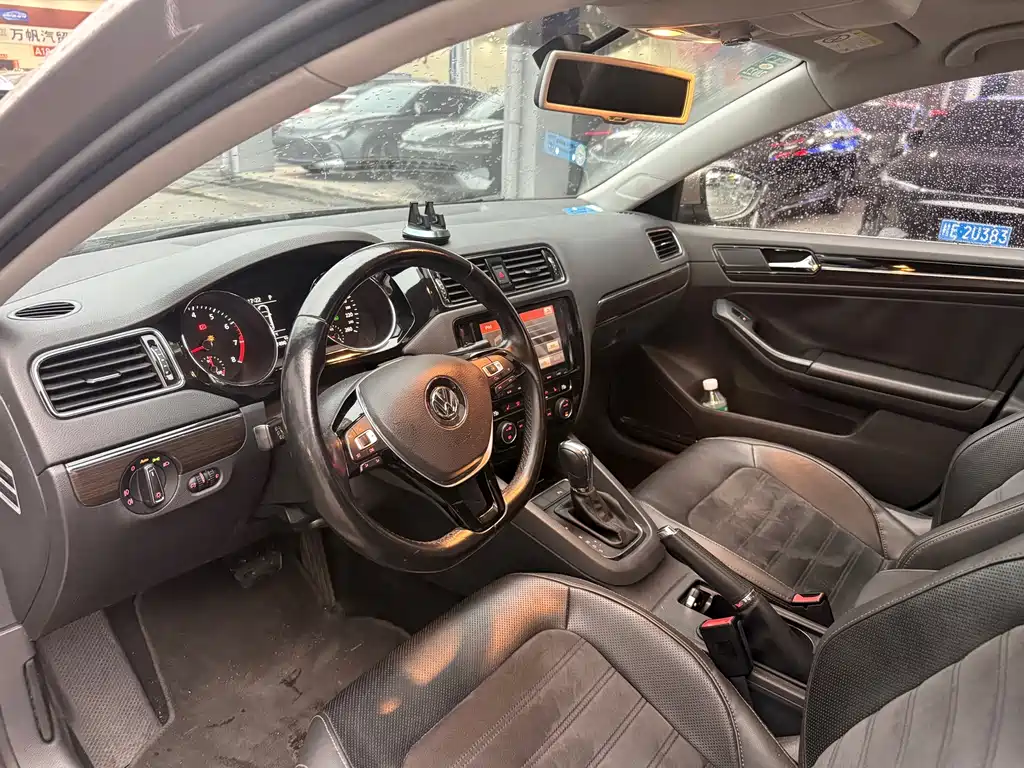 Volkswagen Sagitar — миниатюра 5