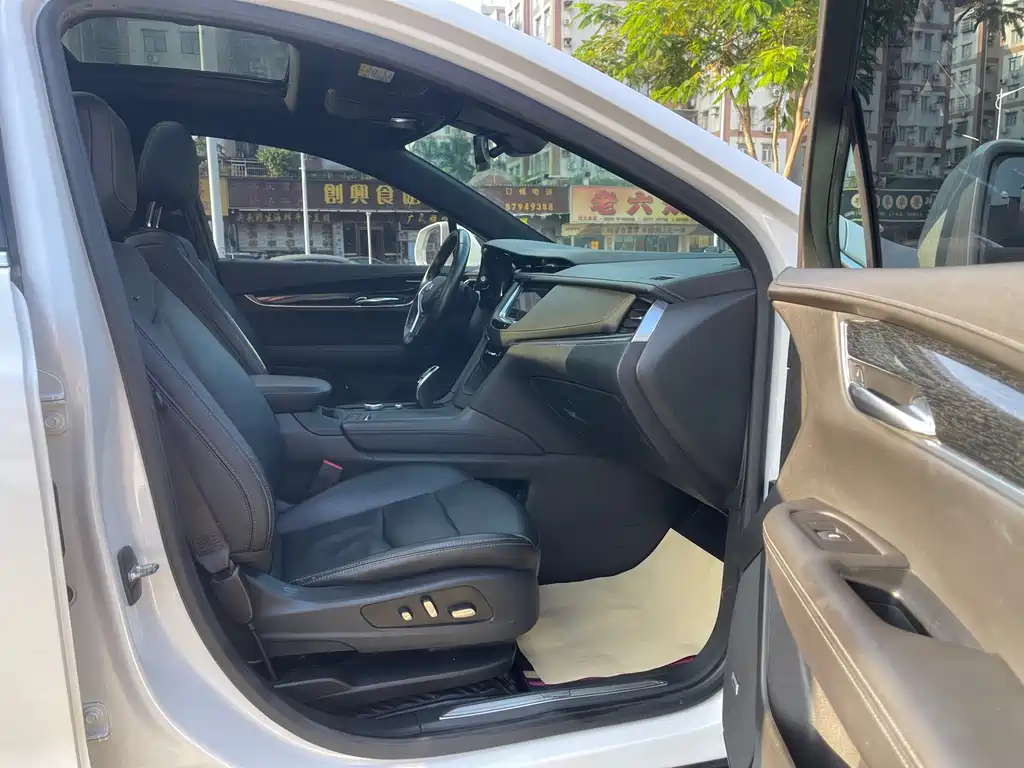 Cadillac XT5 — миниатюра 10