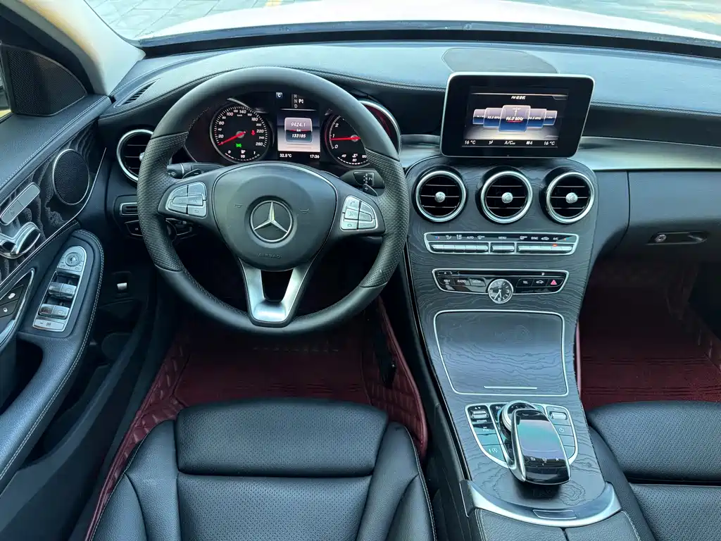 Mercedes-Benz C-Class — миниатюра 15
