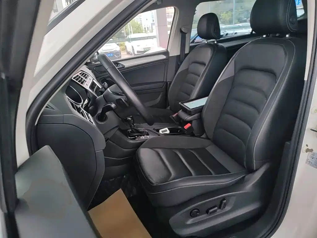 Volkswagen Tiguan L — миниатюра 15