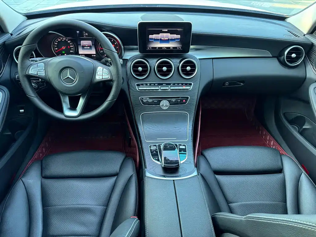 Mercedes-Benz C-Class — миниатюра 14