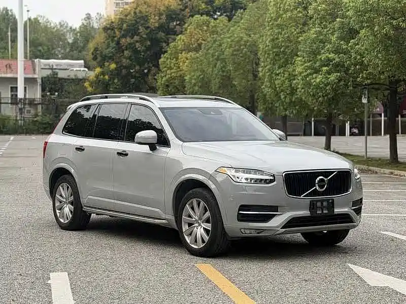 Volvo XC90 — миниатюра 3