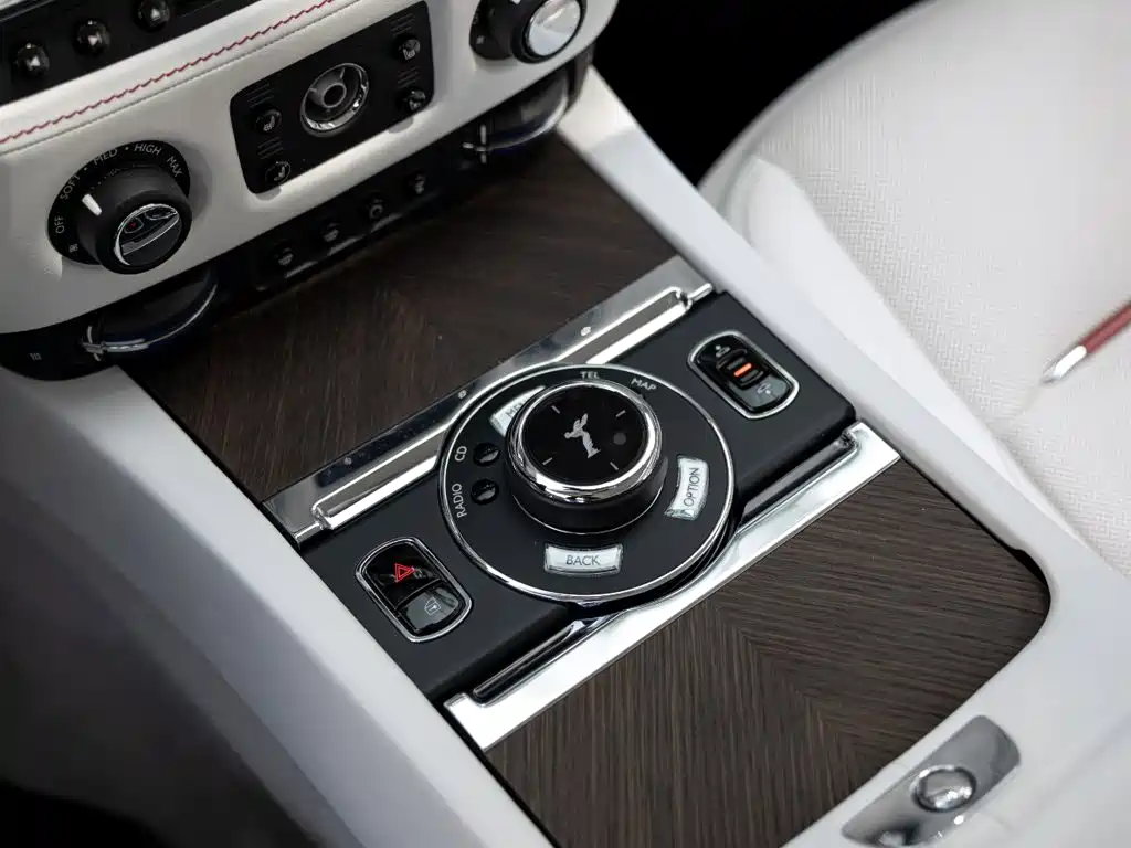 Rolls-Royce Wraith — миниатюра 16