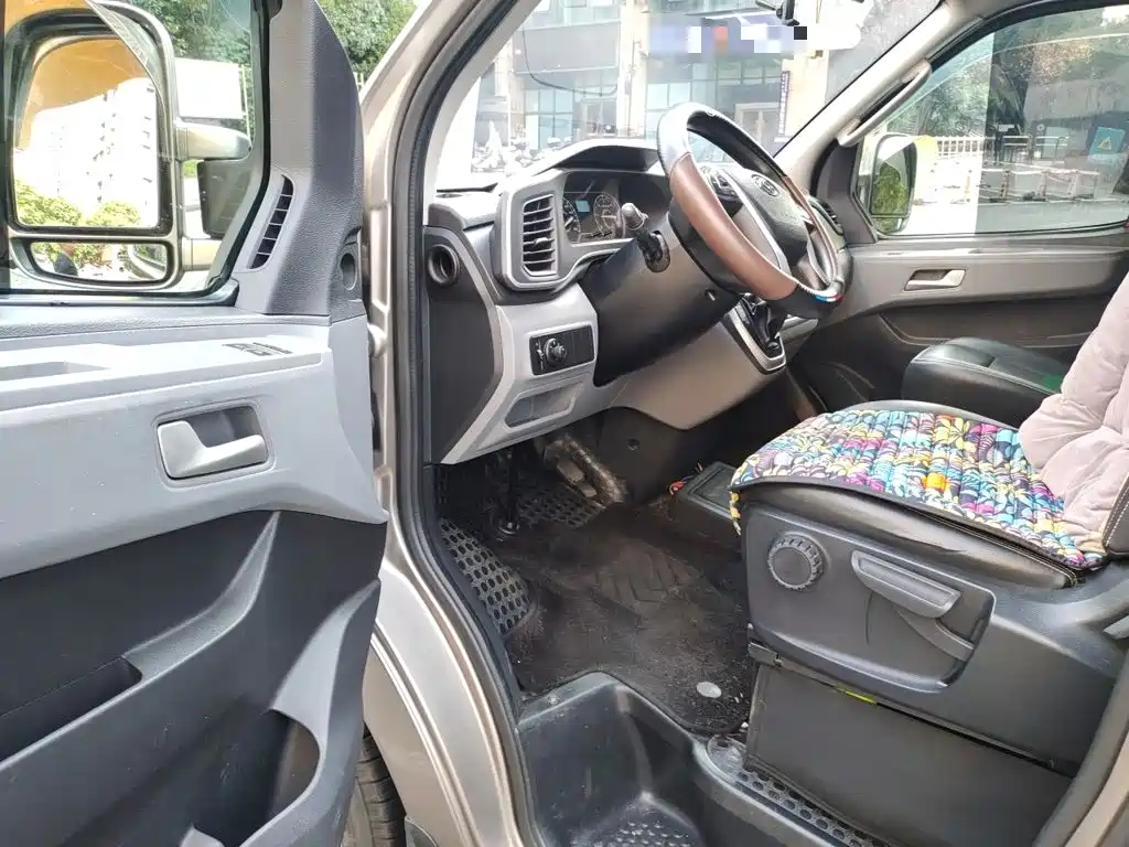 Maxus V80 — миниатюра 14