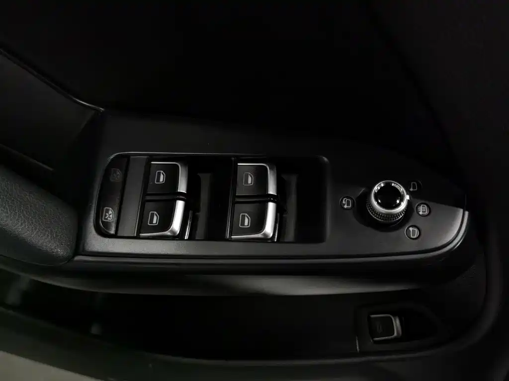Audi A4L — миниатюра 9