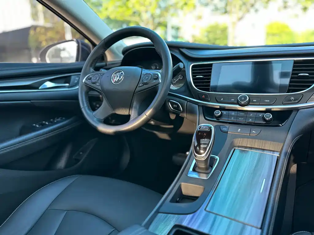 Buick LaCrosse — миниатюра 20