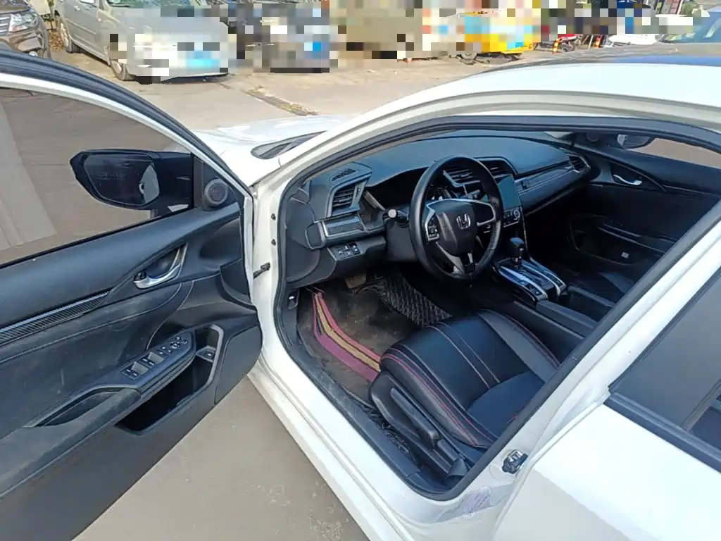 Honda Civic — миниатюра 16