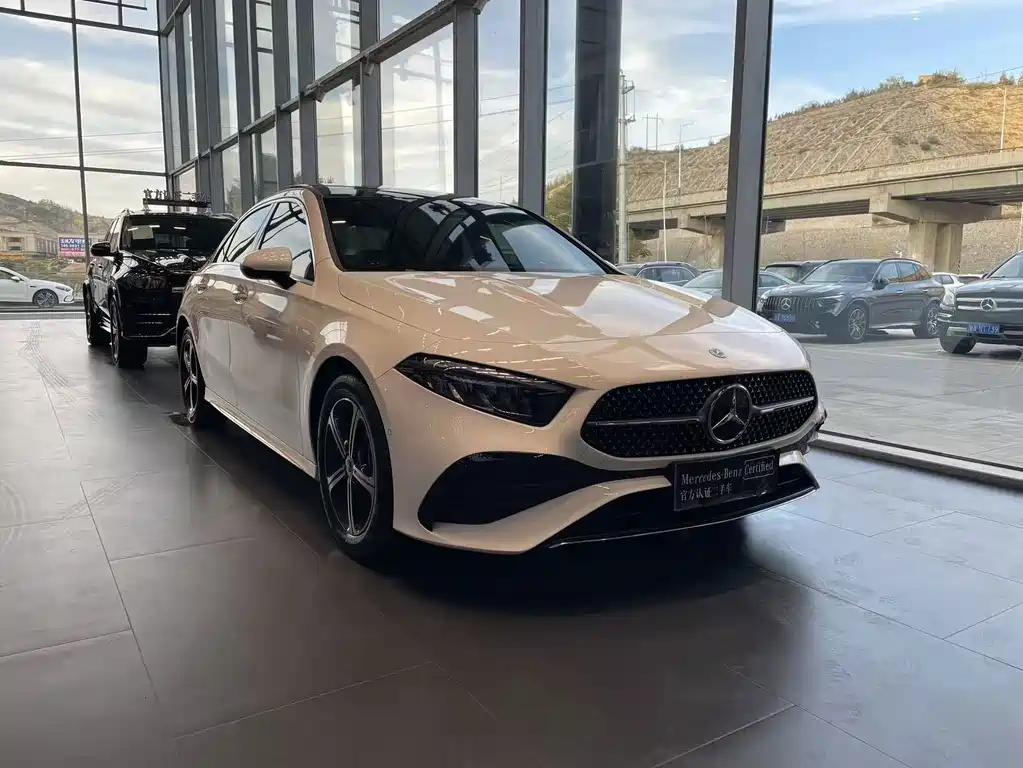Mercedes-Benz A-Class — миниатюра 3