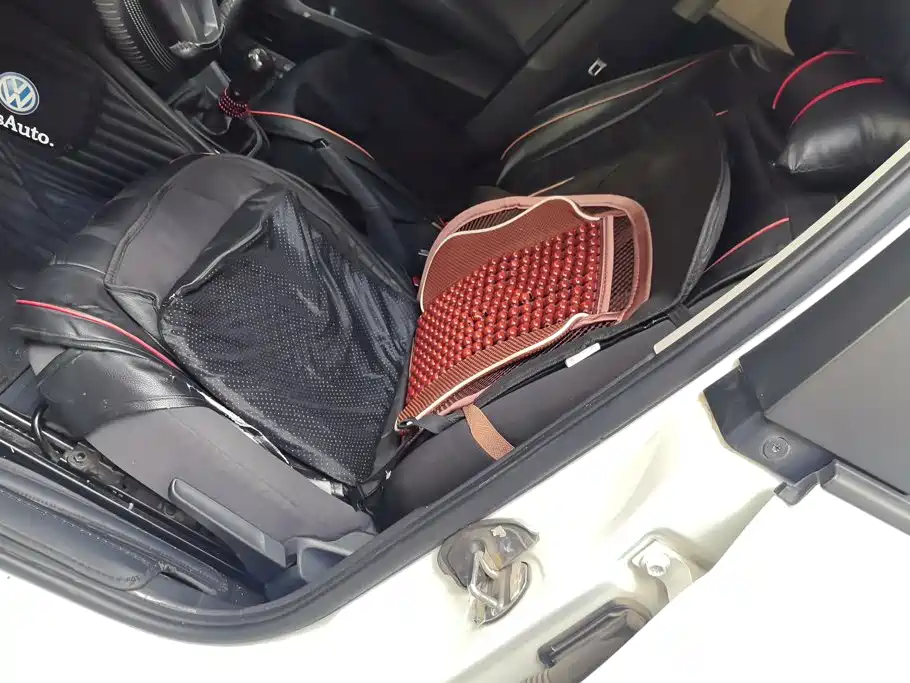 Volkswagen Santana — миниатюра 9