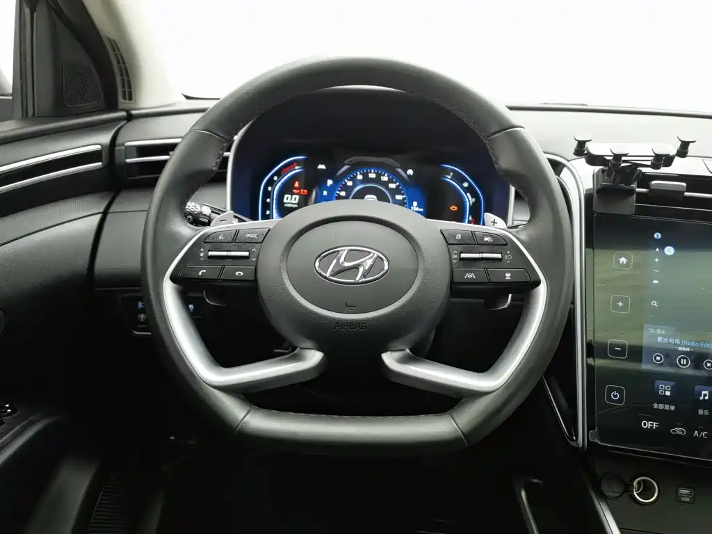 Hyundai Tucson — миниатюра 11