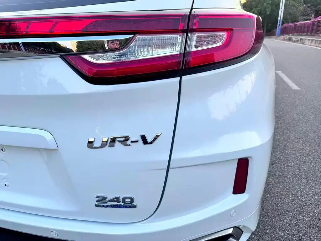 Honda UR-V — миниатюра 13