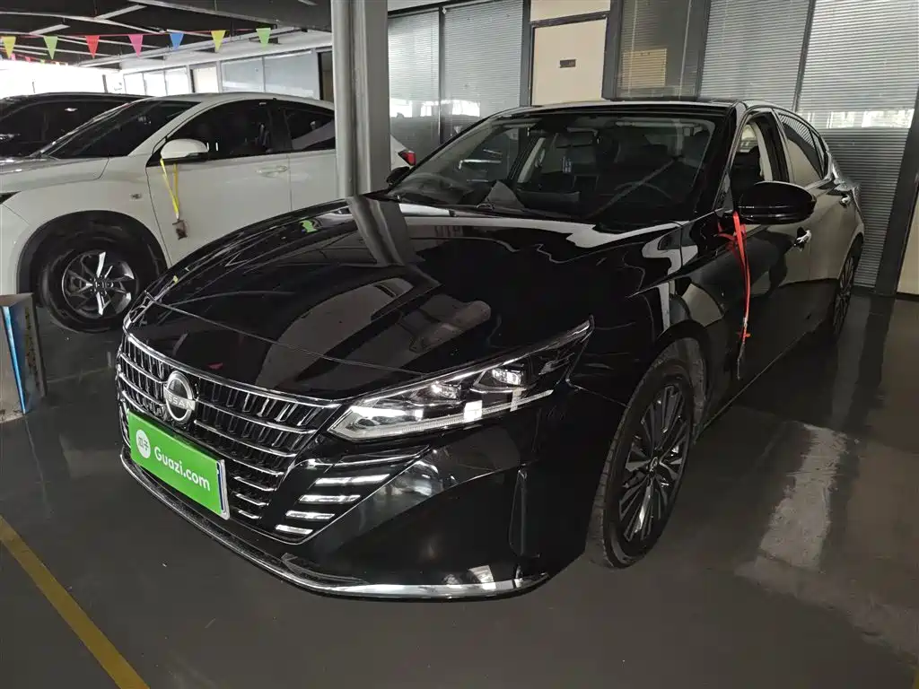 Nissan Teana 2024