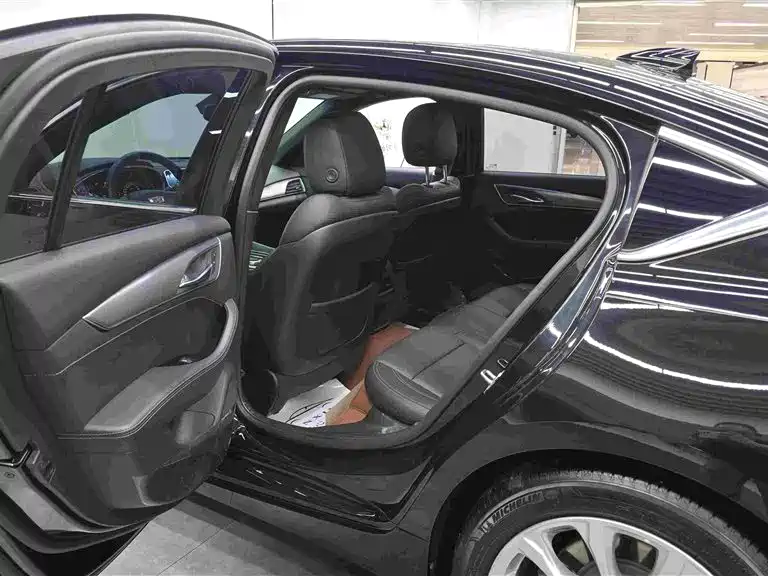 Cadillac CT5 — миниатюра 12