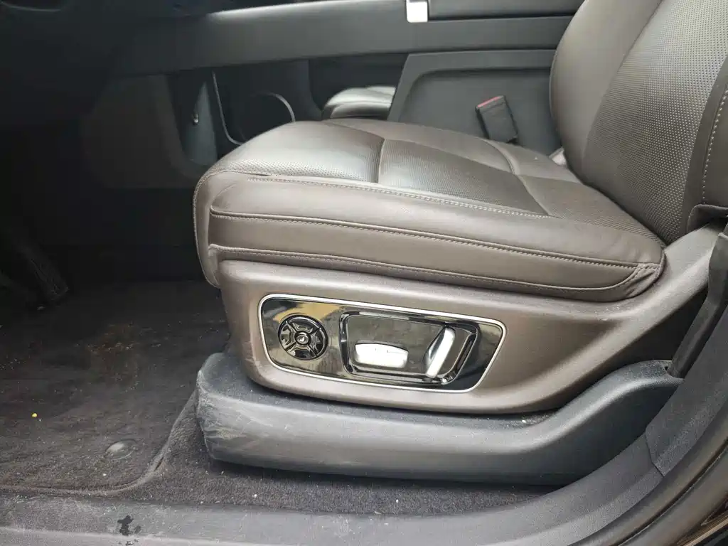 Li Auto Li L8 — миниатюра 8