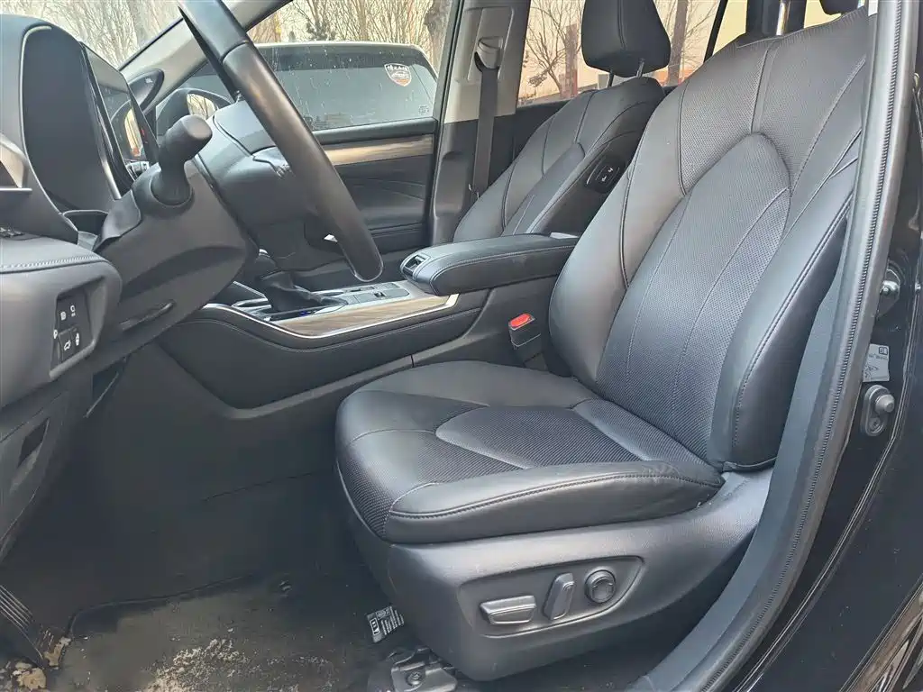 Toyota Highlander 2024