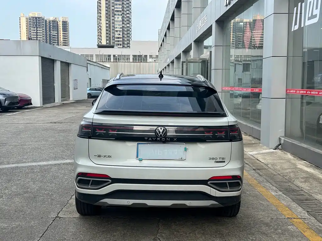 Volkswagen X — миниатюра 5