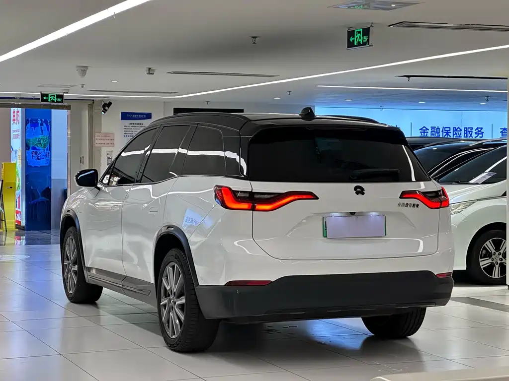 NIO ES8 — миниатюра 5