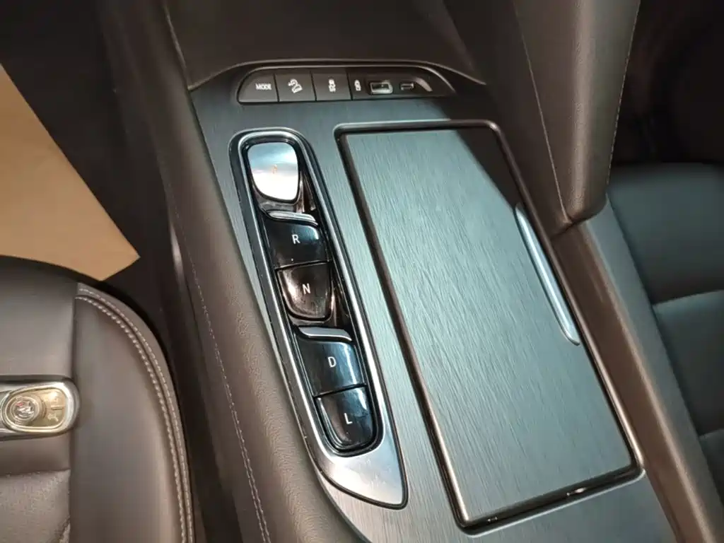 Buick Enclave — миниатюра 14