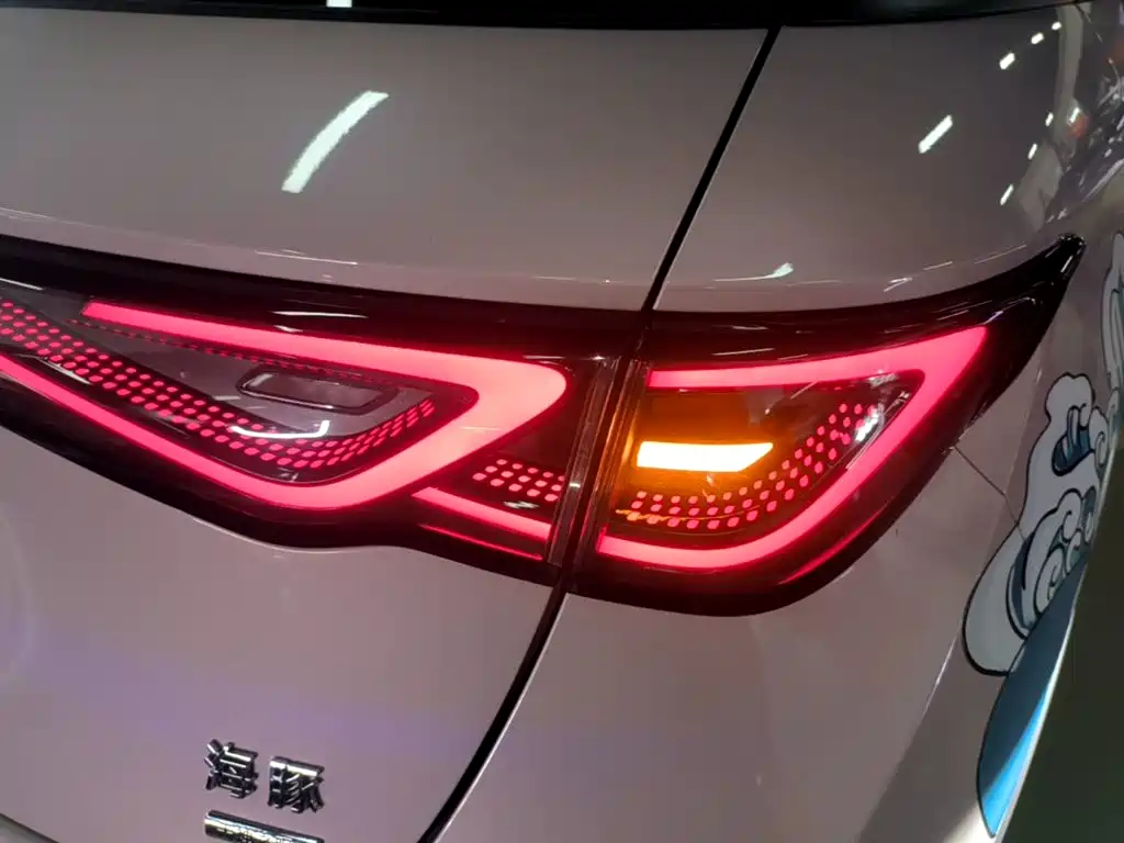 BYD Dolphin — миниатюра 8