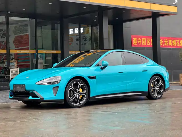 XIAOMI CAR XIAOMI SU7 2024