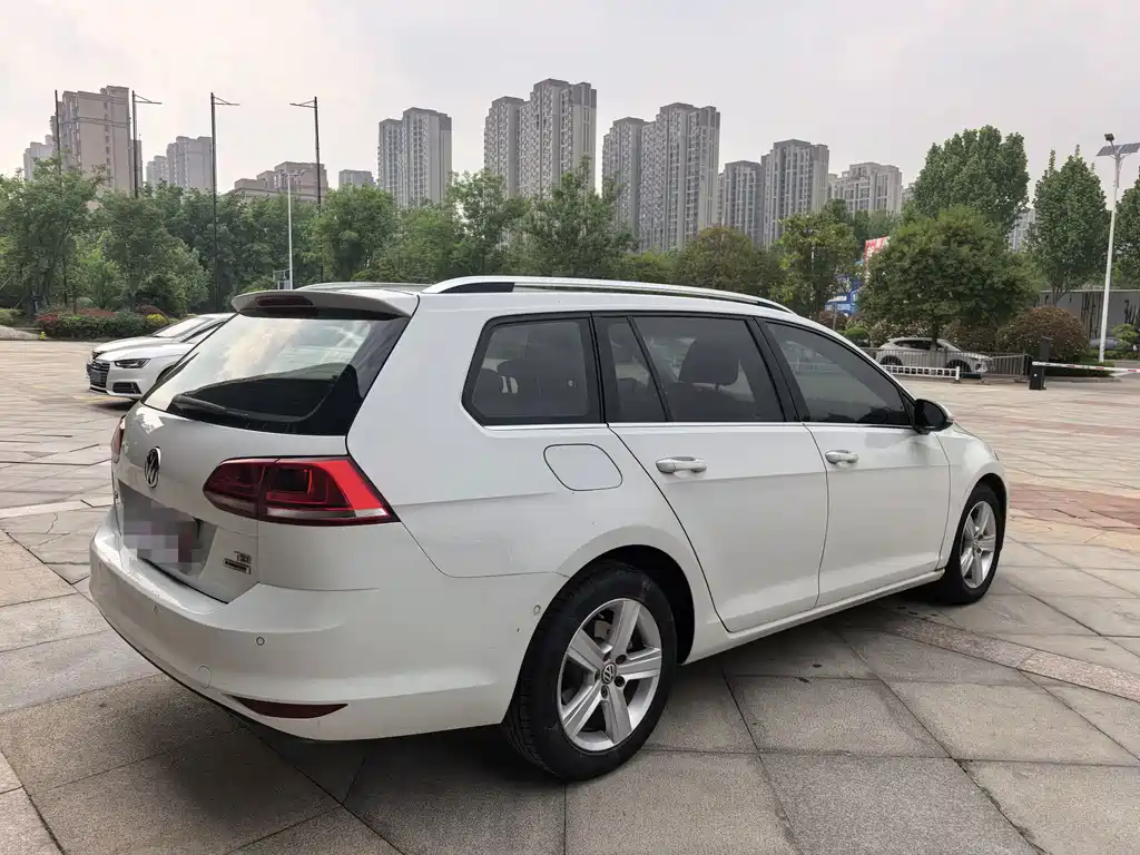 Volkswagen Golf (Import) — миниатюра 4