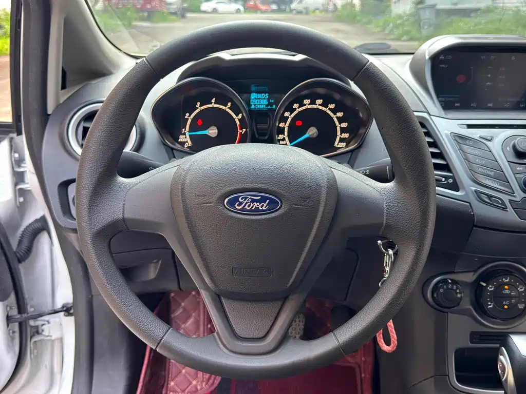 Ford Fiesta Hatchback 1.5L Auto Fashion Type, фото 12