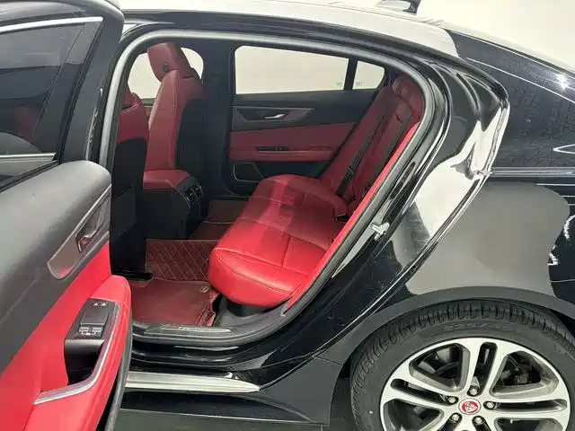 Jaguar XEL — миниатюра 8