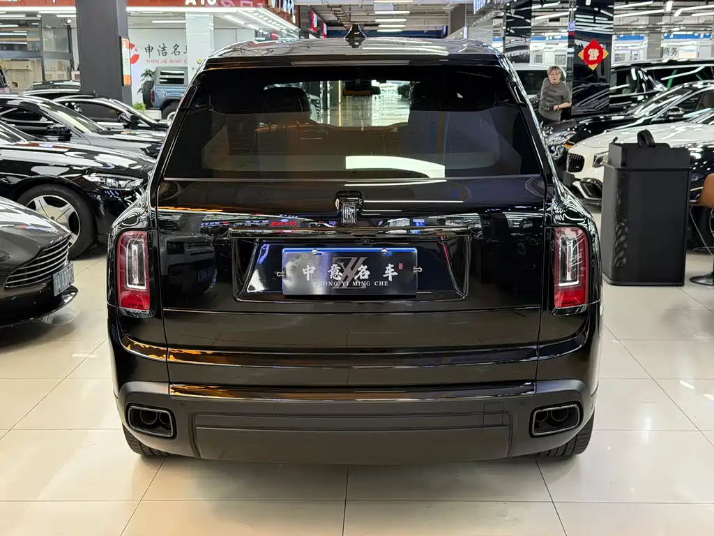 Rolls-Royce Cullinan — миниатюра 4