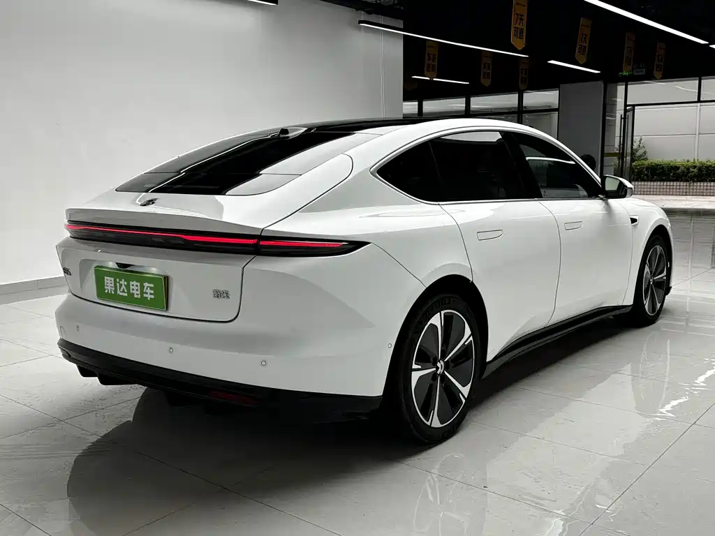 NIO ET5 — миниатюра 4