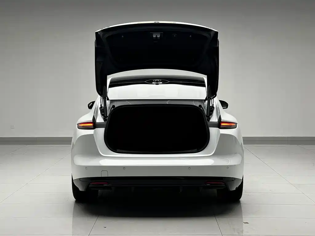 NIO ET5 — миниатюра 19