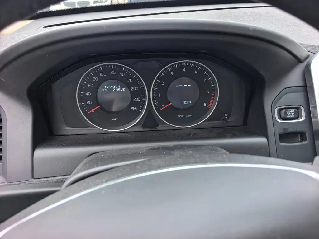 Volvo XC60 (Import) — миниатюра 11