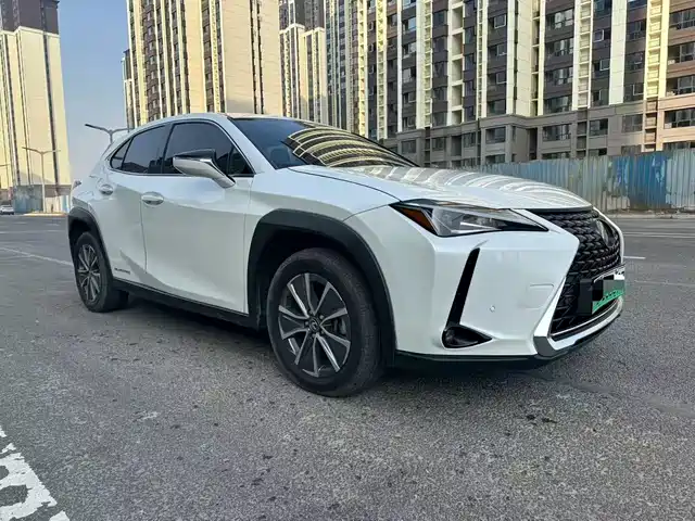 LEXUS UX NEW ENERGY 2020